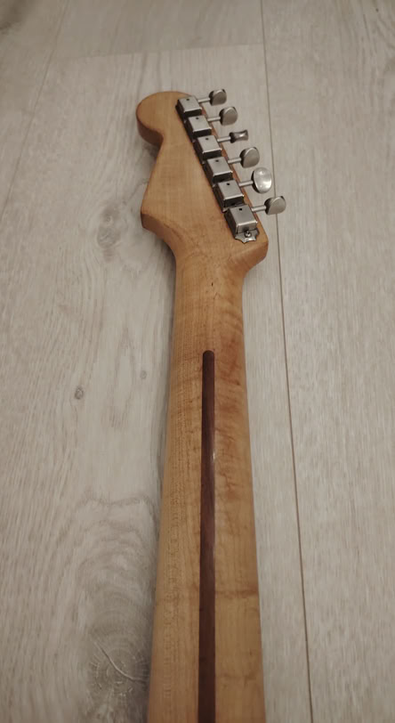 JV Squier 1982 Guitar Picture 7