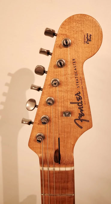 JV Squier 1982 Guitar Picture 5 Headstock