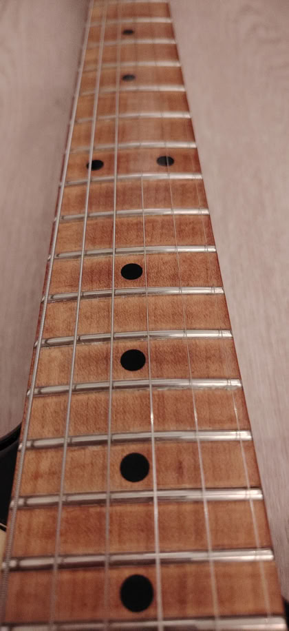 JV Squier 1982 Guitar Picture 4 Neck