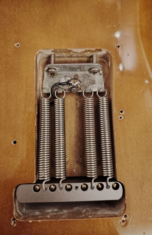 JV Squier 1982 Guitar Picture 2